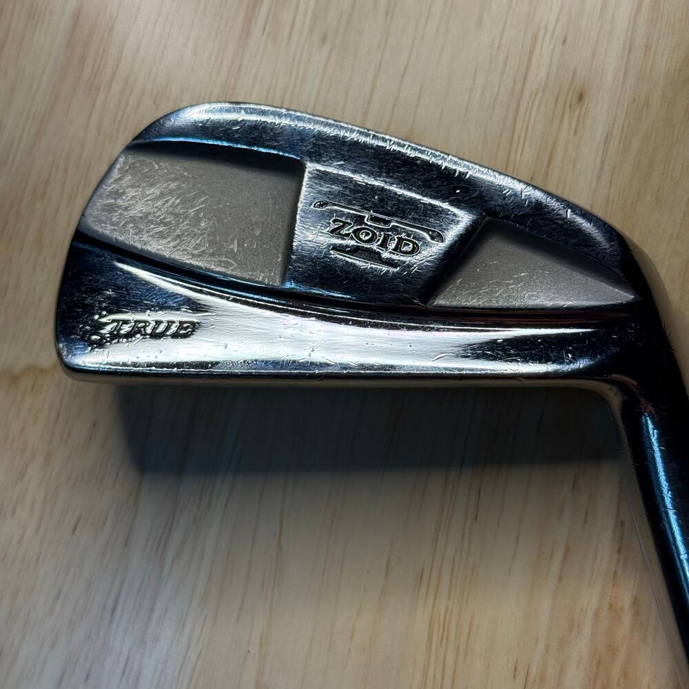 Mizuno “U” Zoid True - 5 Iron Right Handed Stiff S-300 Shaft Standard Grip